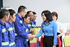 Đẩy mạnh chăm lo Tết